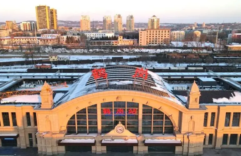 武漢到鶴崗物流專線-武漢至鶴崗貨運公司